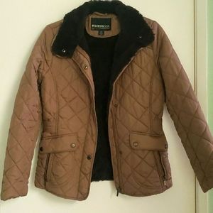Light brown jacket with faux fur lining. Super cozy size small